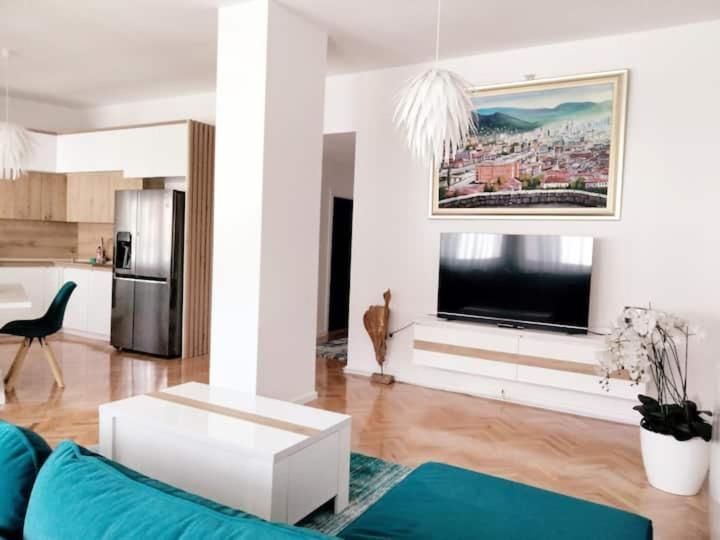Villa Tara - Sarajevo Center Buitenkant foto